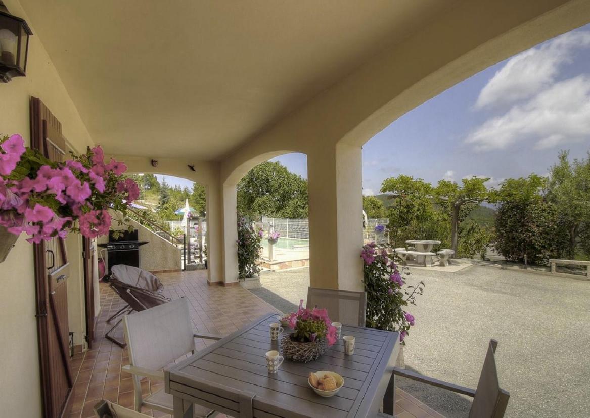 Amon Nos Otes Villa Vezzani ภายนอก รูปภาพ